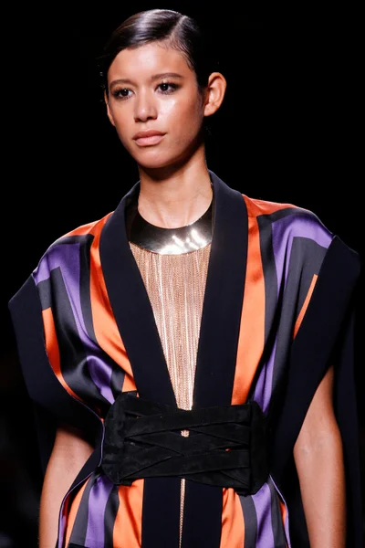 Look 50